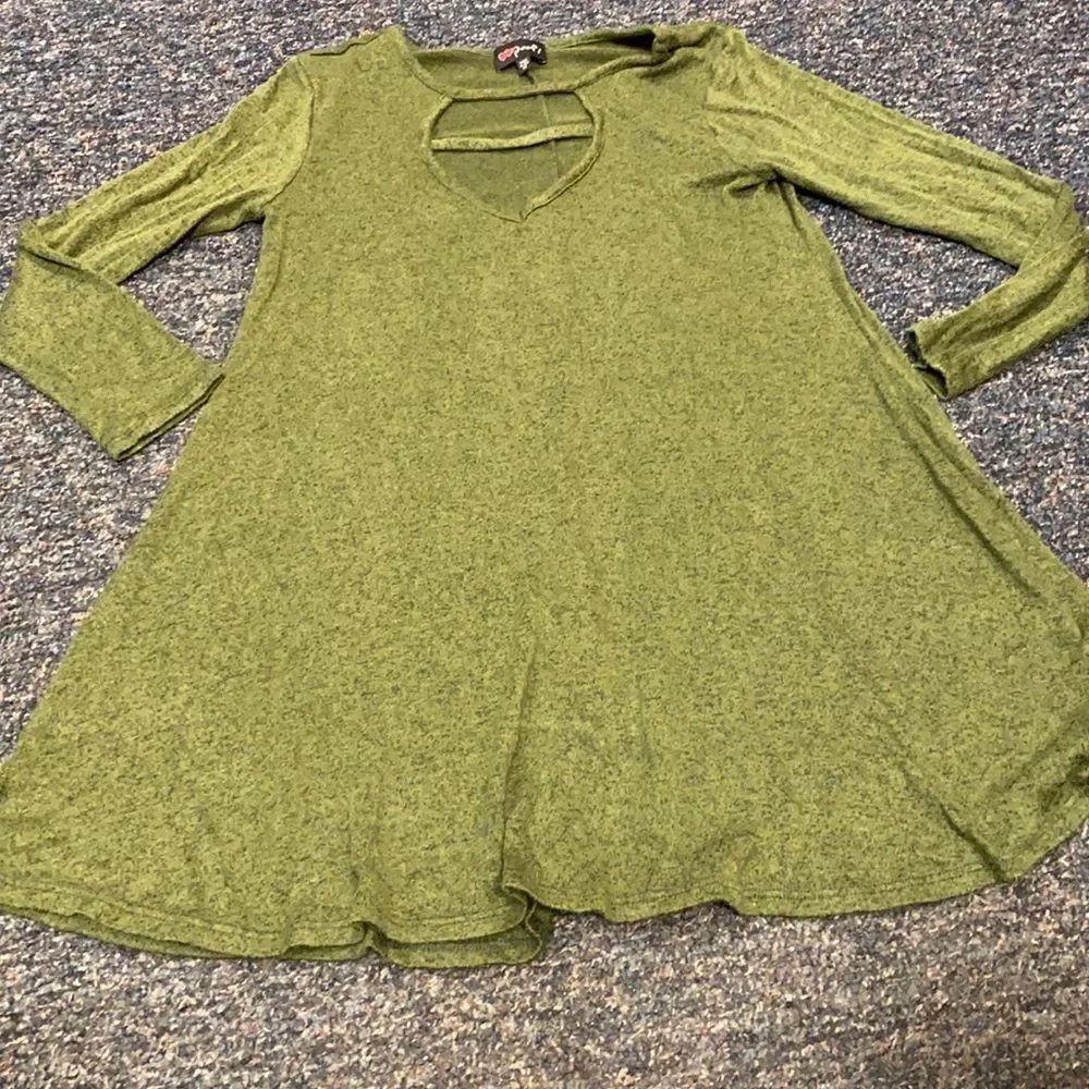 Poof Olive Green Key Hole Tunic sz. M